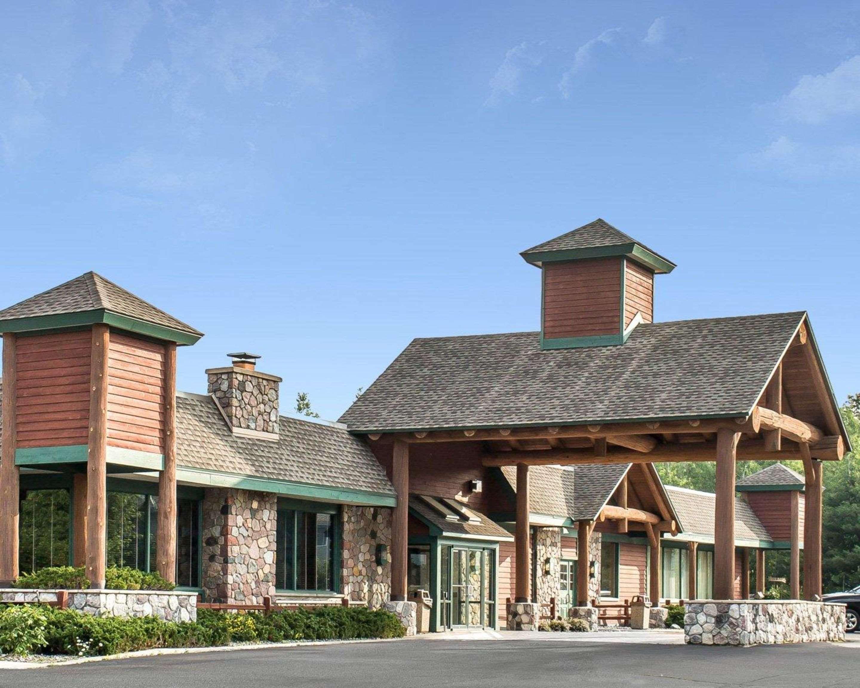 Quality Inn Rhinelander Exterior photo