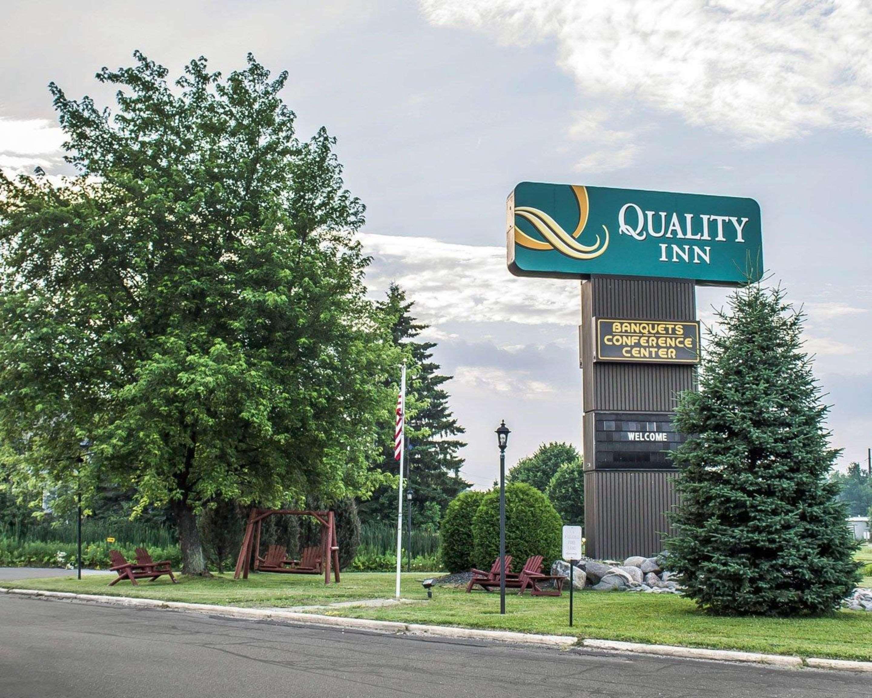 Quality Inn Rhinelander Exterior photo