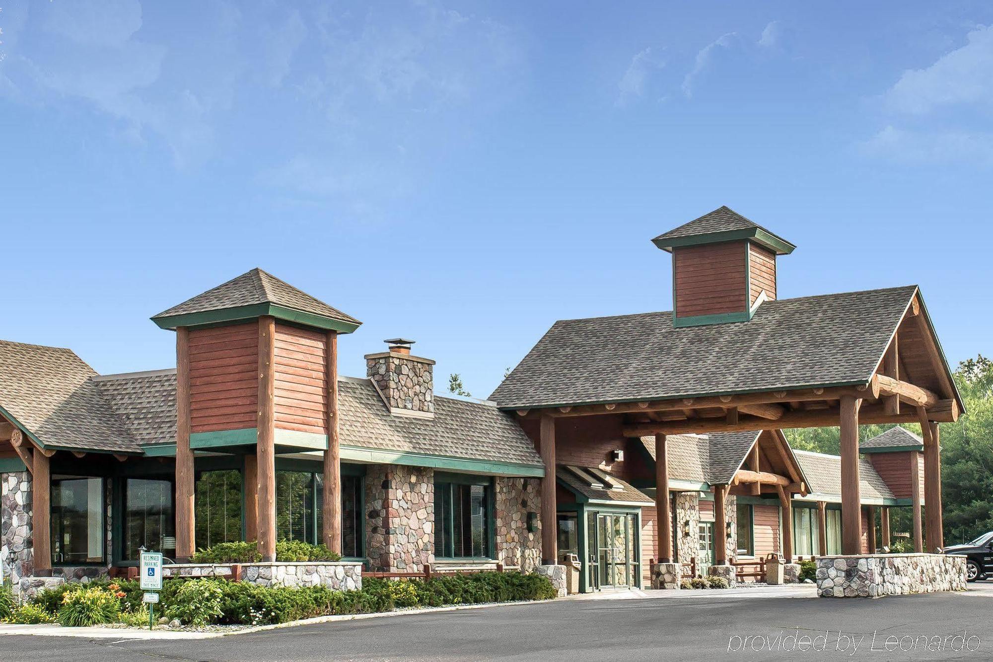 Quality Inn Rhinelander Exterior photo